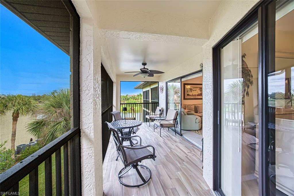 Balcony with ceiling fan