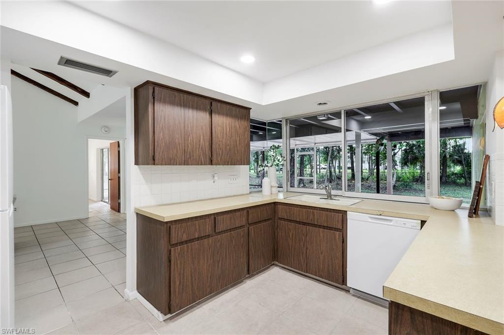 525 Weber BLVD N photo 17