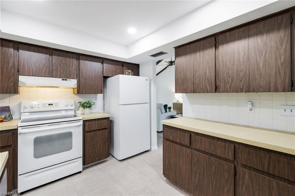525 Weber BLVD N photo 15
