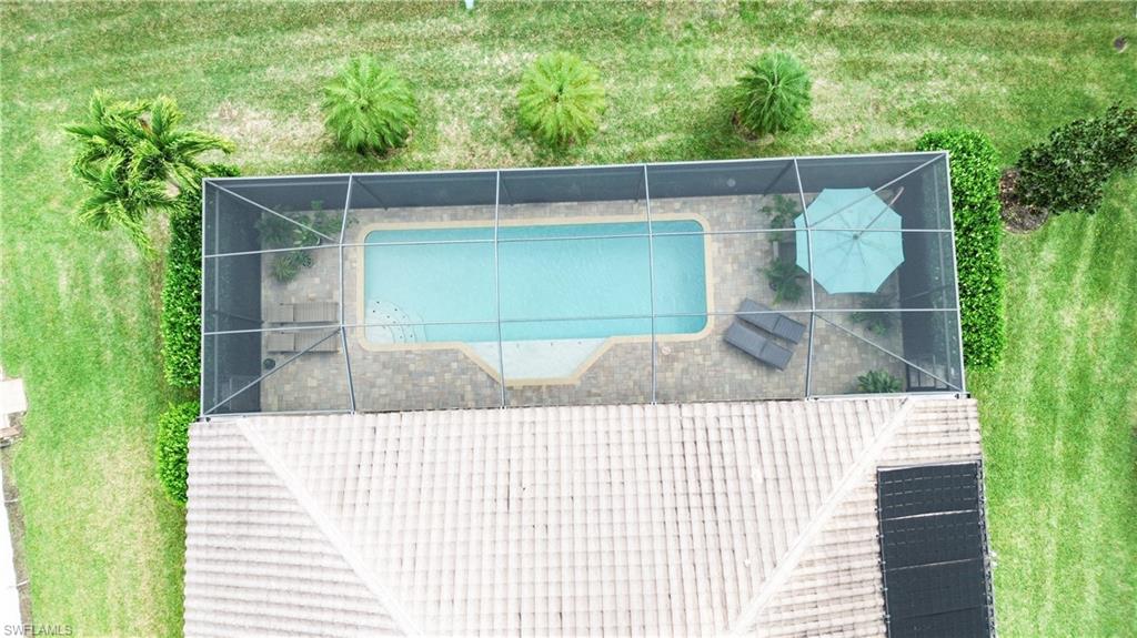 Bird's eye view of a pool area