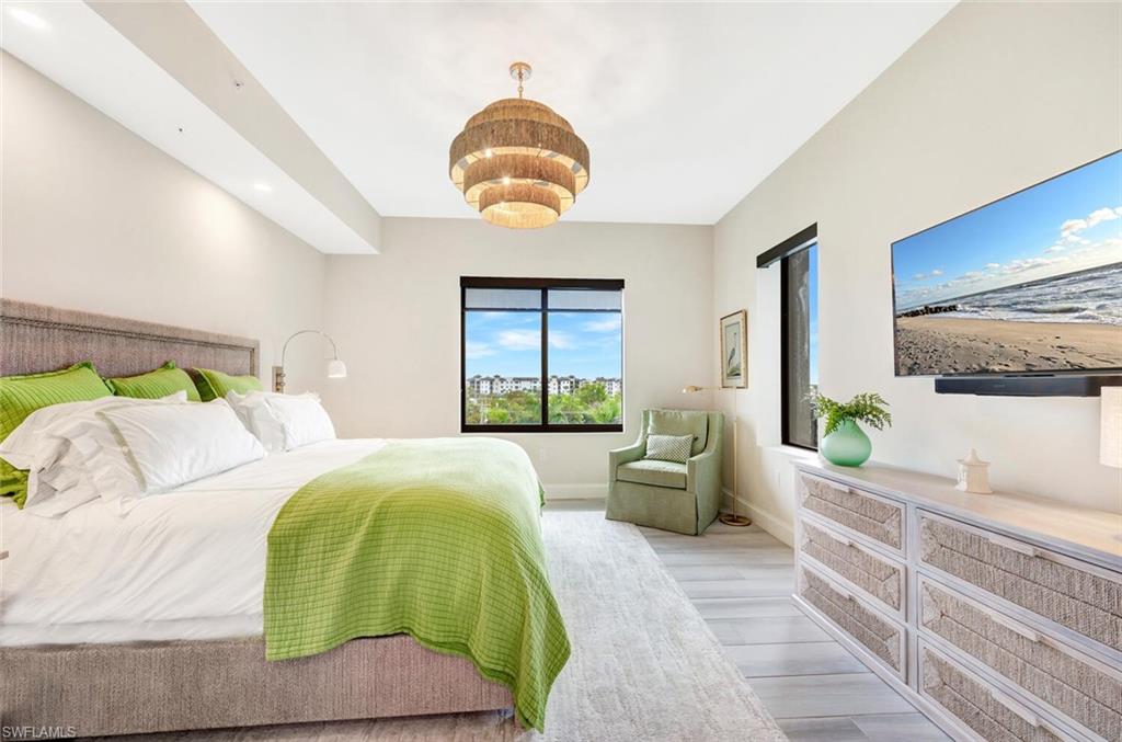 Primary Bedroom/King Sized Bed