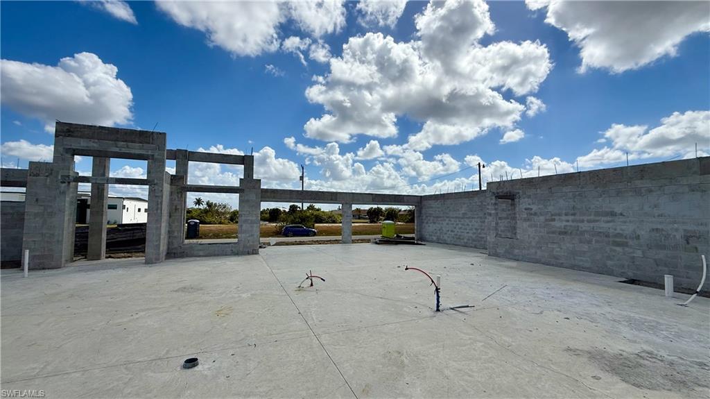 324 NW 31st PL
