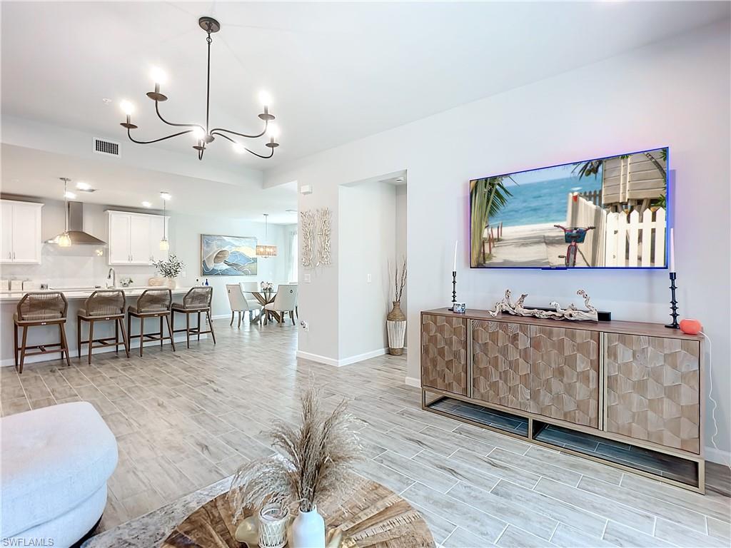 4664 Arboretum CIR 101 photo 17