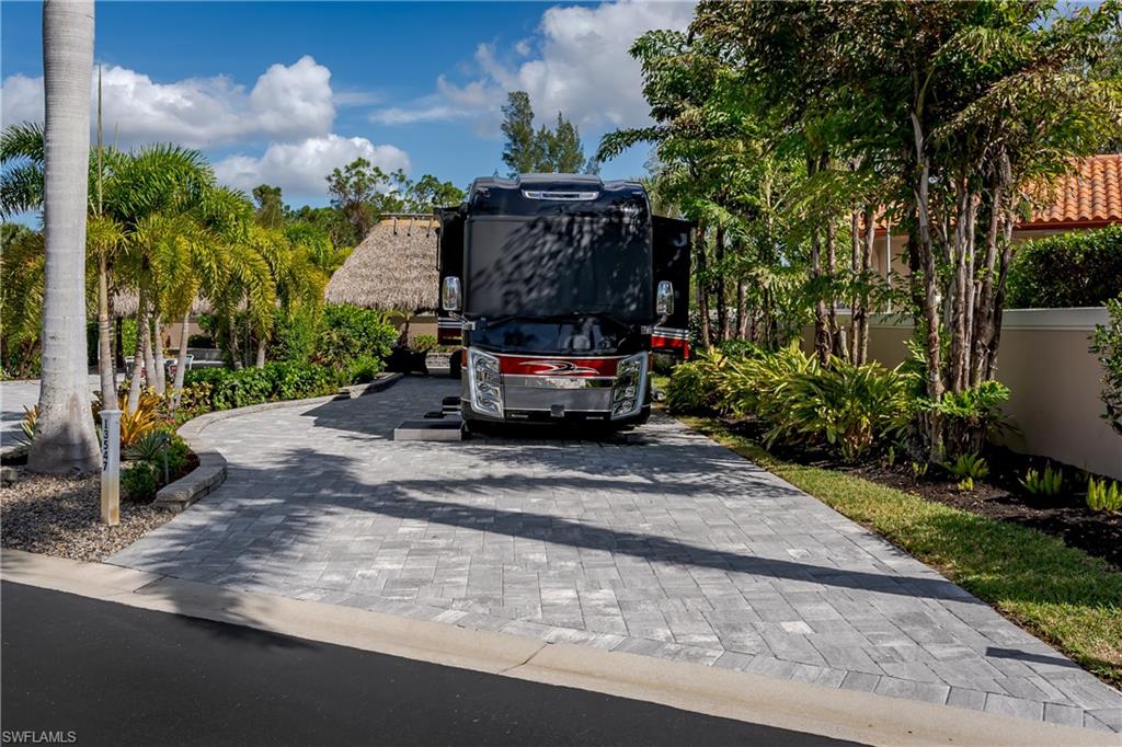 13547 Snook CIR photo 32