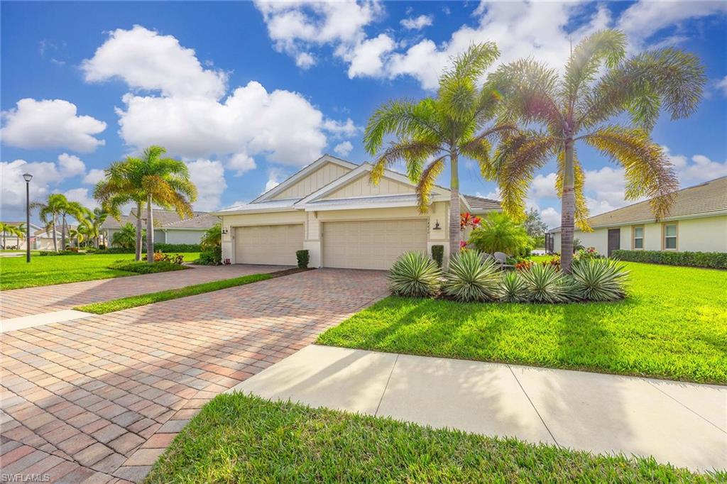 14610 Edgewater CIR