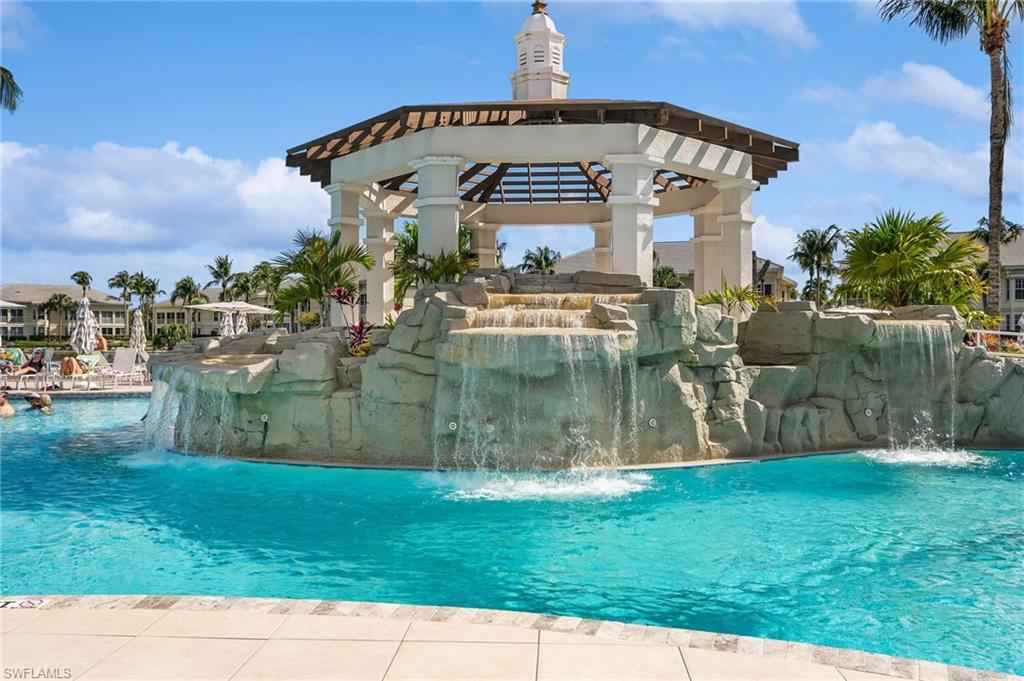 The Club Pool