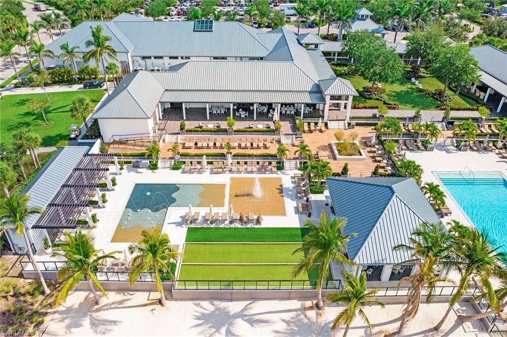 Bird's eye view of Kalea Bay pool area