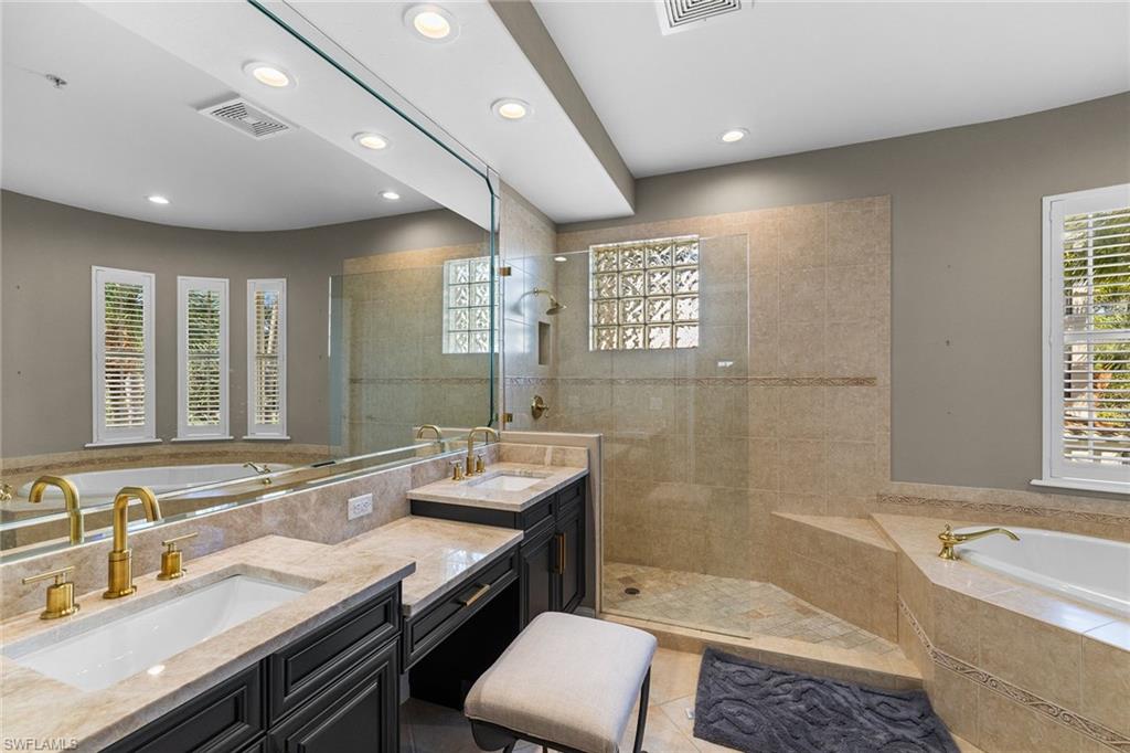 2864 Tiburon BLVD E 102 photo 22