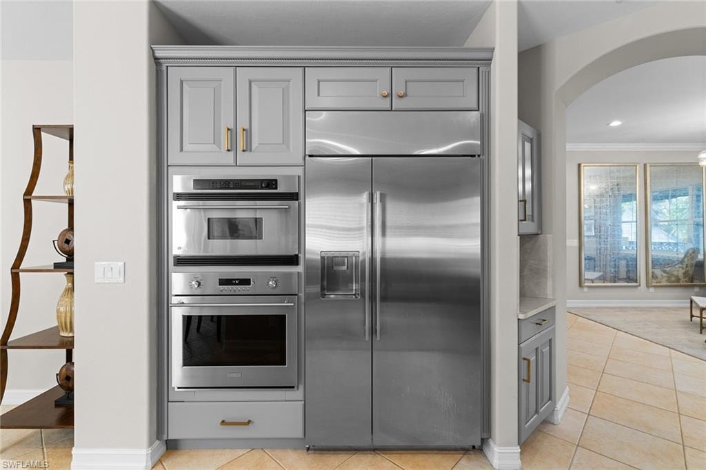 2864 Tiburon BLVD E 102 photo 10