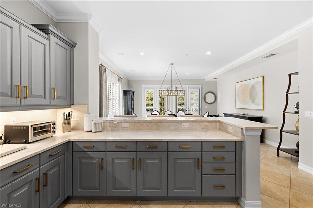 2864 Tiburon BLVD E 102 photo 8