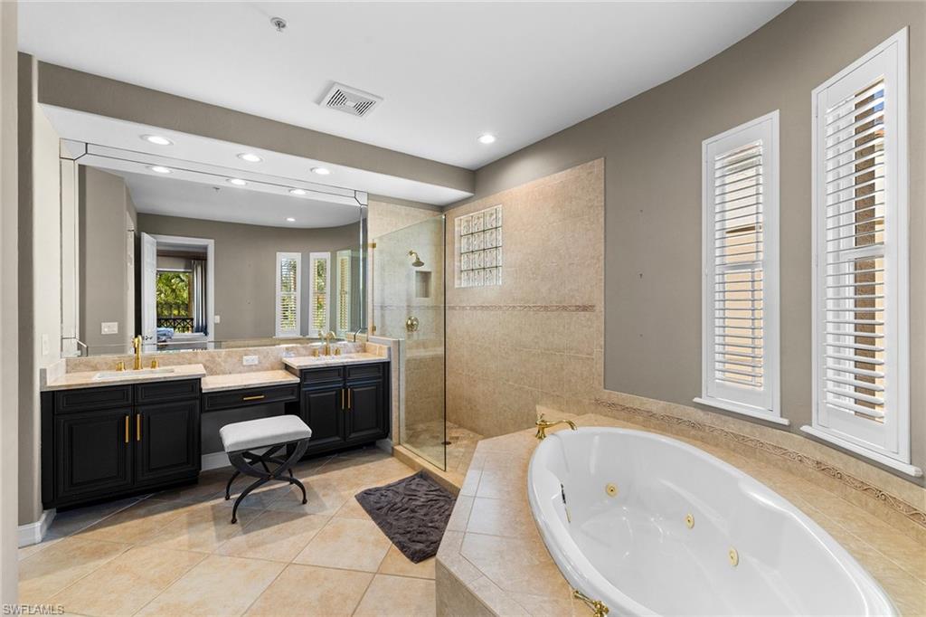 2864 Tiburon BLVD E 102 photo 21