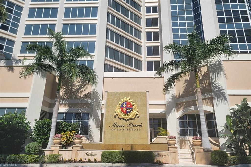 Prepare to be pampered from the moment you arrive as you are greeted by the Valet Parking staff