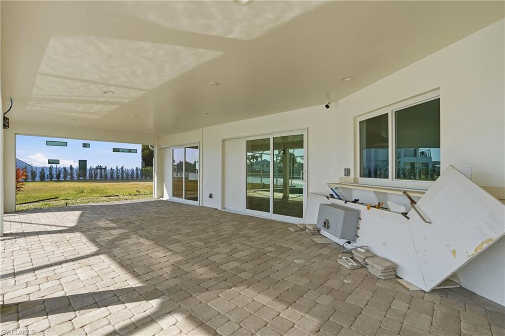 380 Conners AVE photo 33