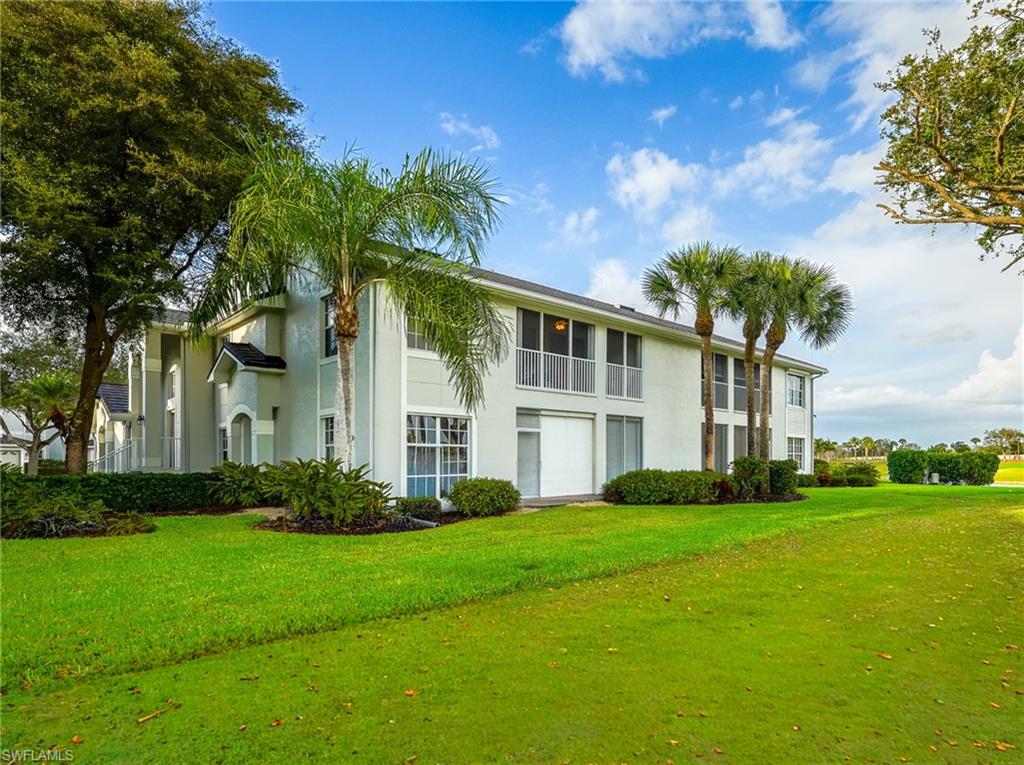 View of apartment building / complex