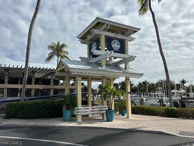 Waterfront restaurant for owners