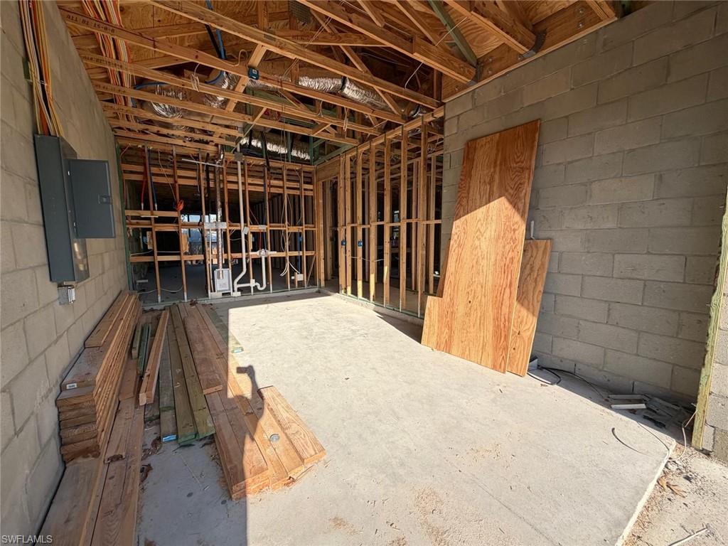 211 Charlotte AVE photo 13