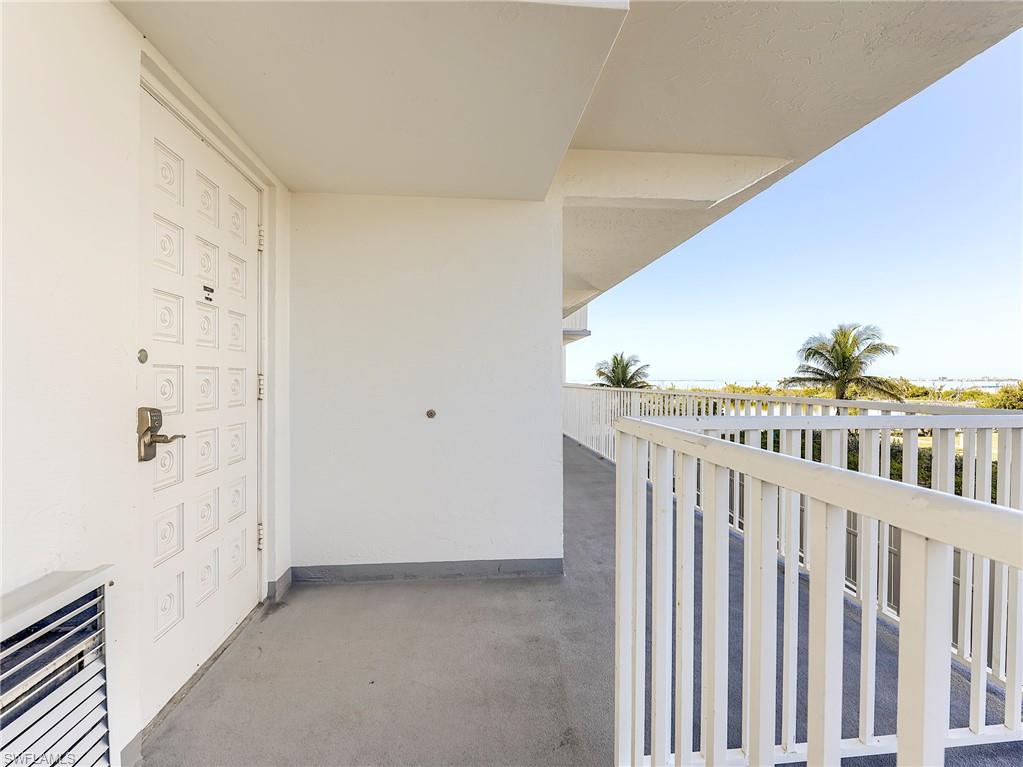 Balcony with heating unit