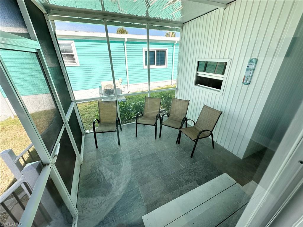 Rear lanai