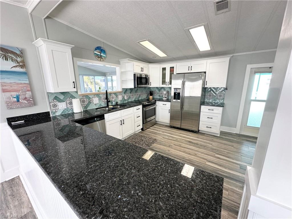 Granite countertops & custom tile work