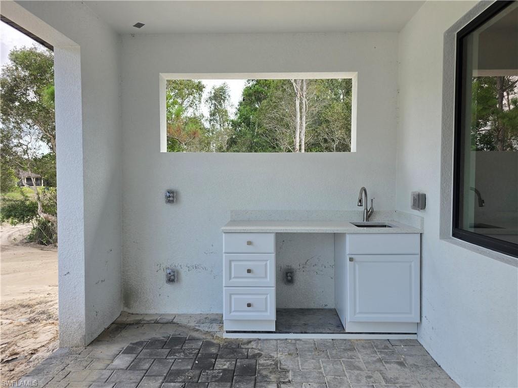 Typical Lanai Kit Sink