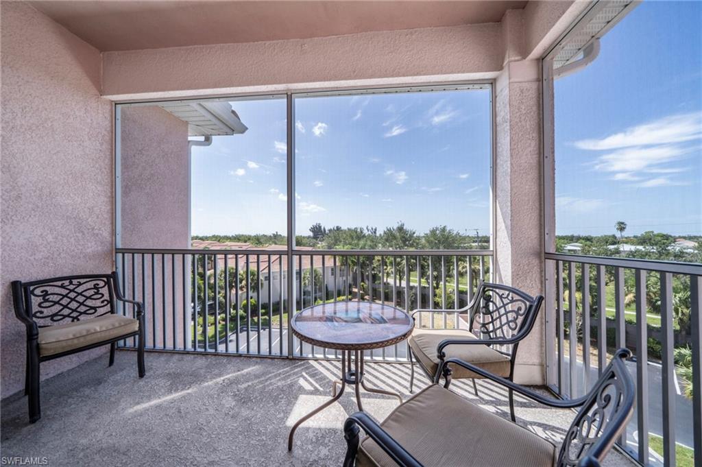 15901 Royal Pointe LN 405 photo 13
