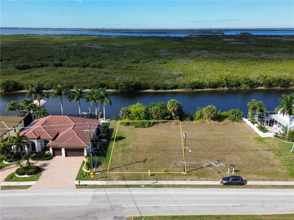 3216 Surfside BLVD