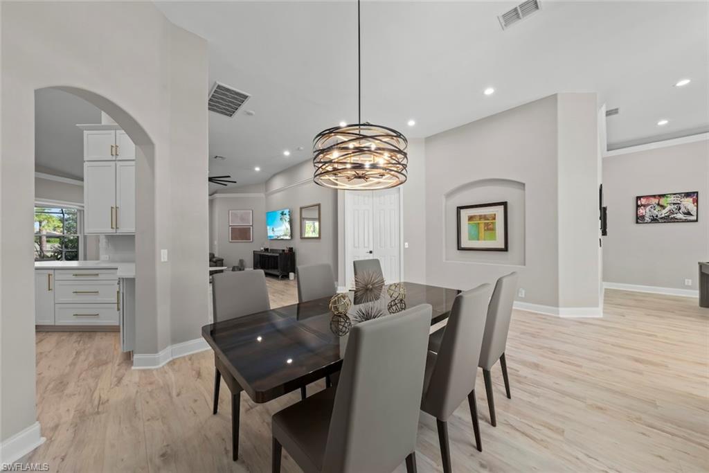 15520 Greenock LN photo 10