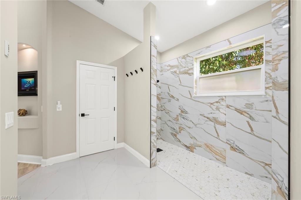 15520 Greenock LN photo 44