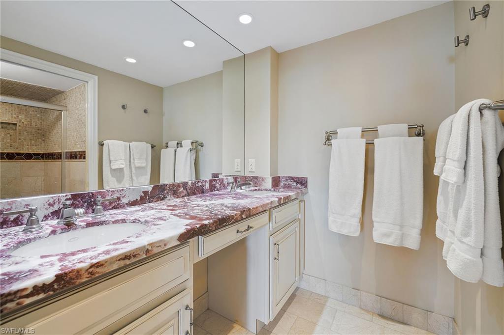 4001 Gulf Shore BLVD N 1205 photo 17