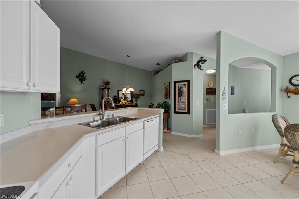 10124 Colonial Country Club BLVD 503 photo 9