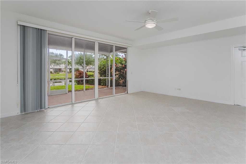 Lovely townhouse with single car garage