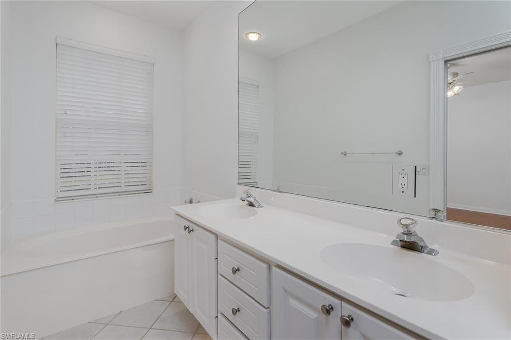 Large main bedroom