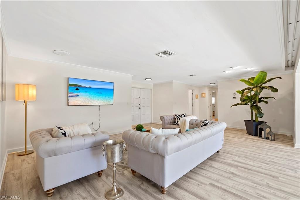 2125 Marina DR photo 11