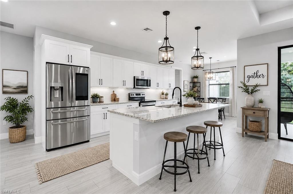 Virtually staged photo. Furnishings, décor, lighting fixtures, and accessories have been digitally added for illustrative purposes only.