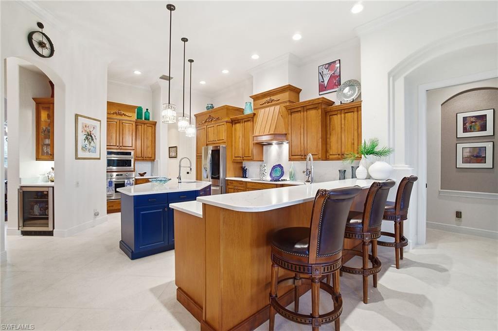6891 Lakewood Isle DR