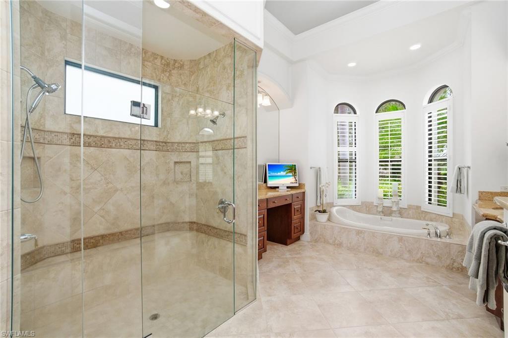 6891 Lakewood Isle DR photo 16