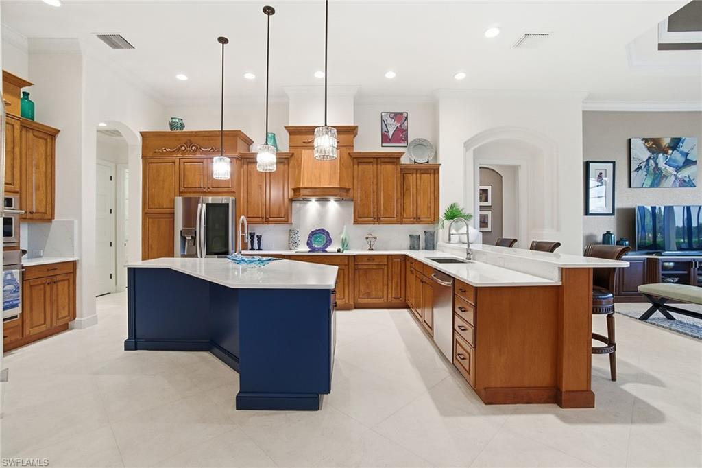 6891 Lakewood Isle DR
