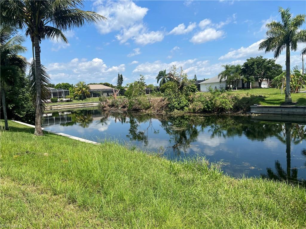 428 SE 13th Ter freshwater canal with Southern exposure, seawall and concrete dock already in place!