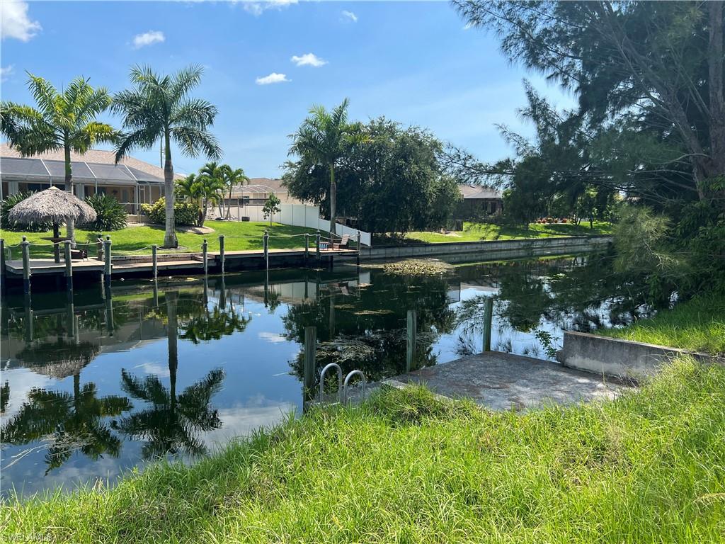 428 SE 13th Ter freshwater canal with Southern exposure, seawall and concrete dock already in place!