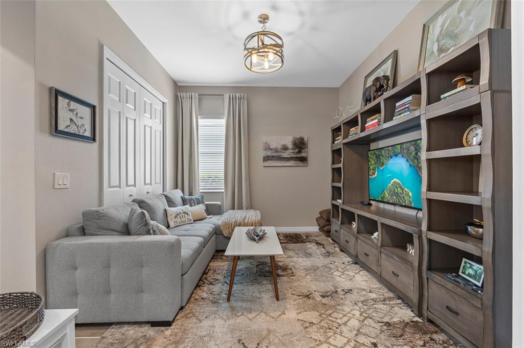 5994 Berwick LN photo 10