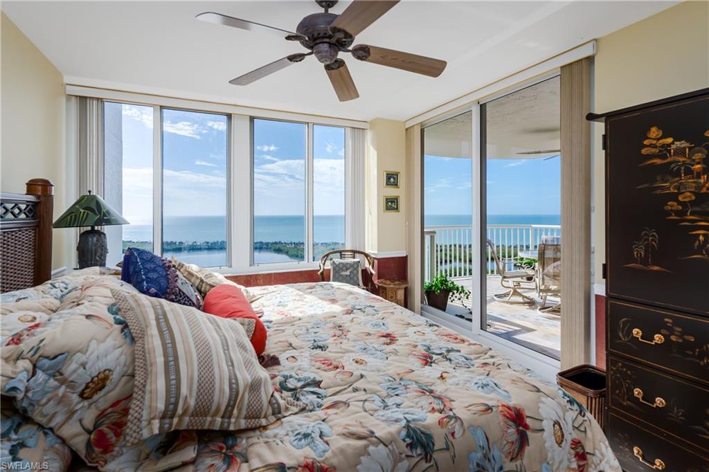 Blue, blue Water VIEWS!!