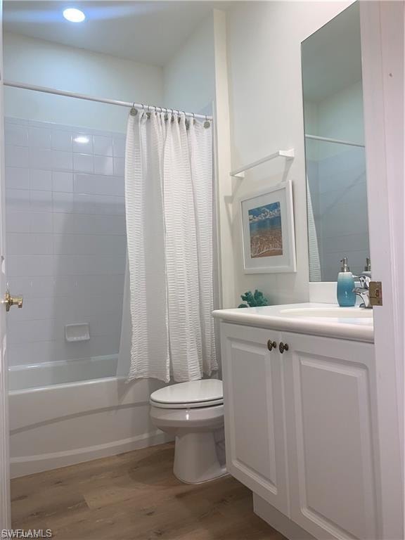 Entrance to Guest Bath.