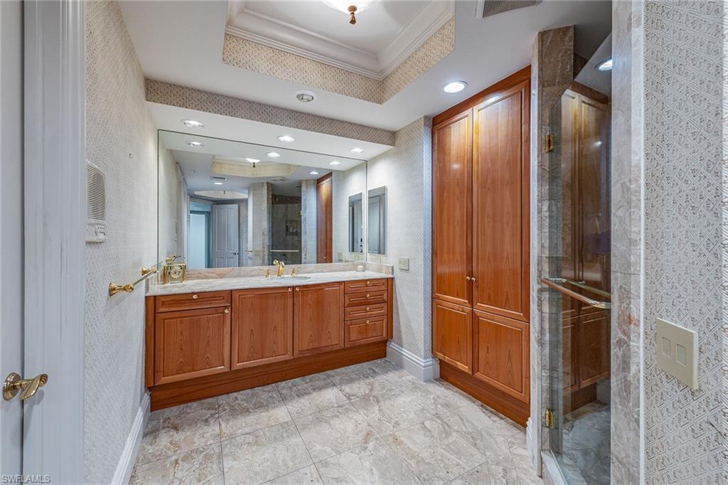 8477 Bay Colony DR 902 photo 15