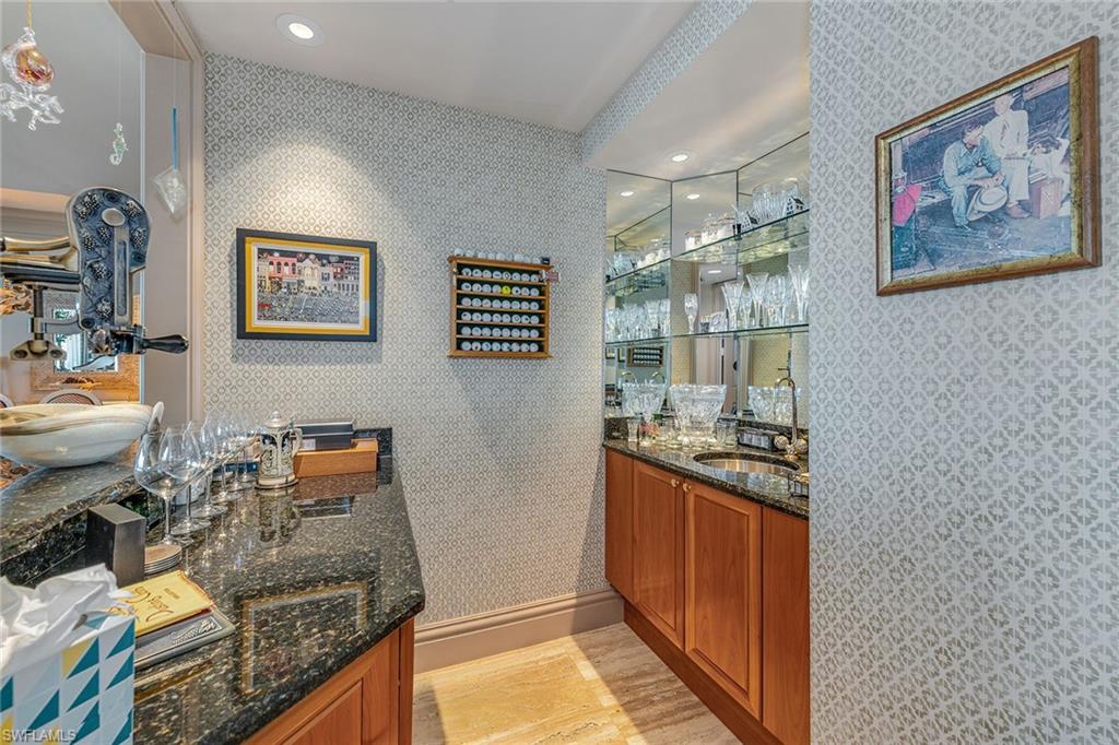 8477 Bay Colony DR 902 photo 11