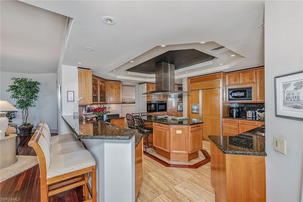 8477 Bay Colony DR 902 photo 8