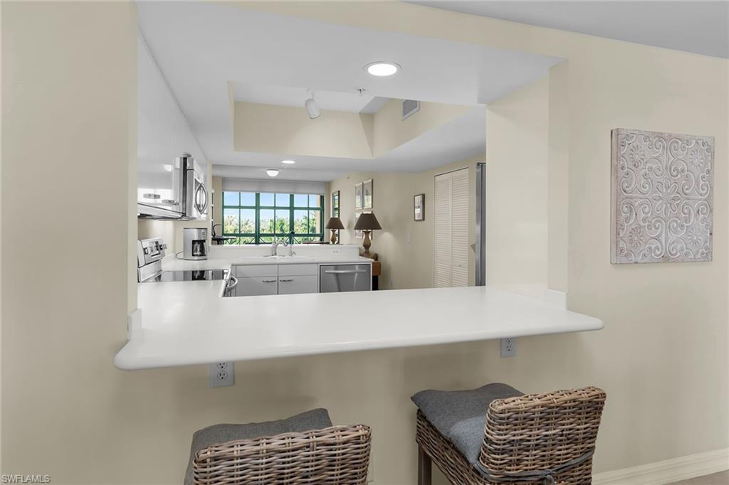 980 Cape Marco DR 508 photo 10