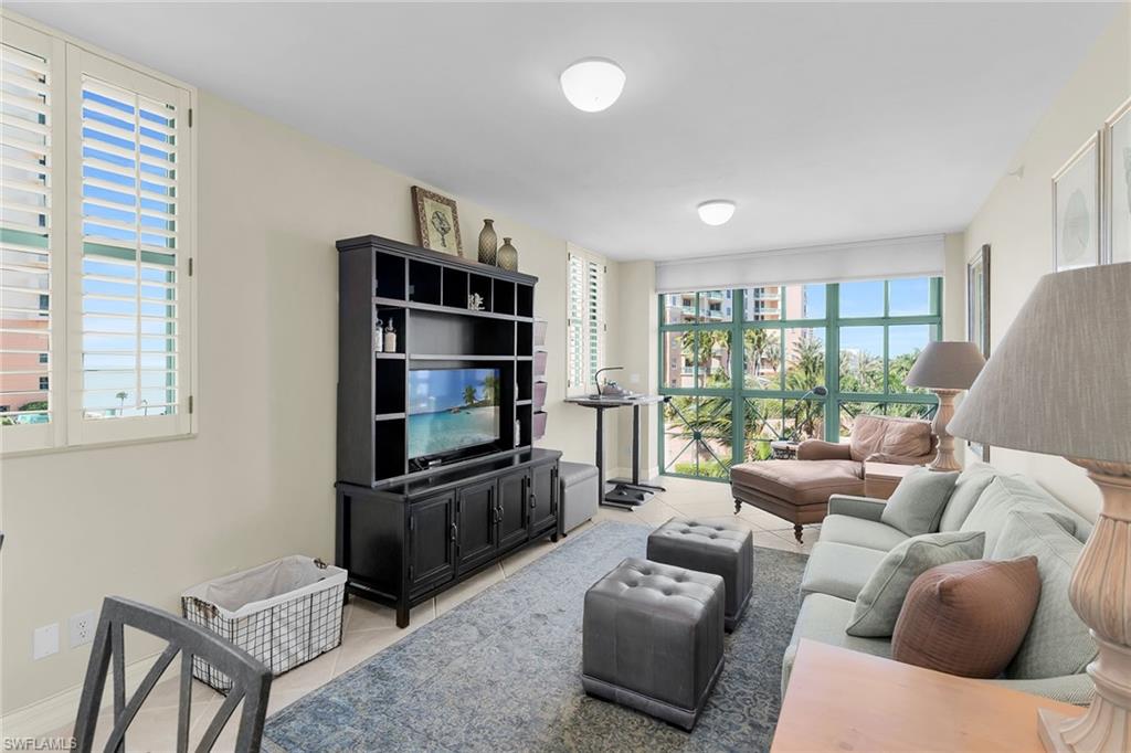 980 Cape Marco DR 508 photo 15