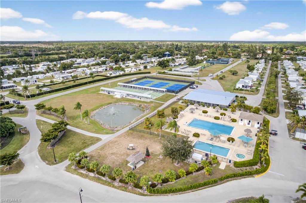 View of property location featuring a pool