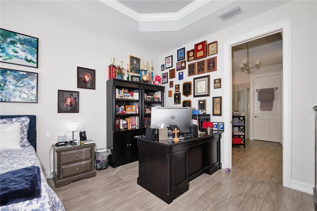 15320 Torino LN photo 17