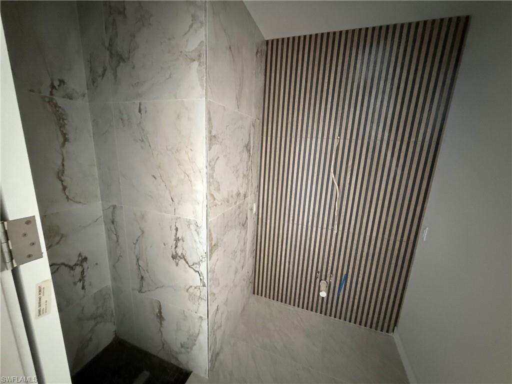 2116 SW 15th AVE photo 20